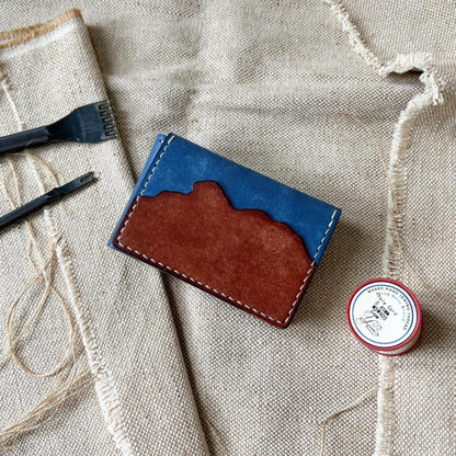 獅子山摺合卡包封面 - HATO Leather